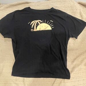 Boys XL Black Nike Graphic Tee with Yellow Sunset Illustration